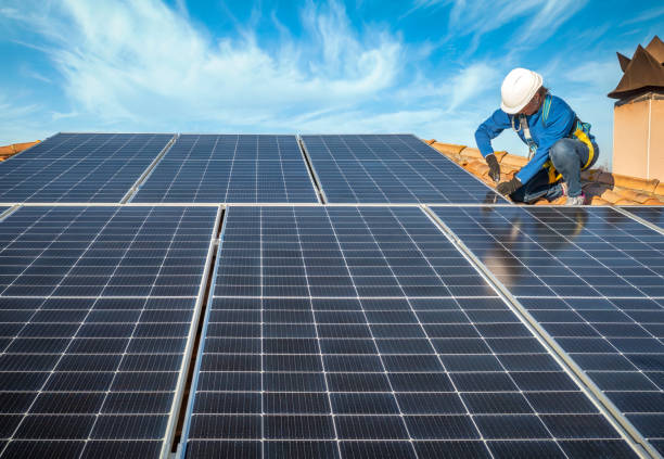 Best Roof Insulation Installation  in Booneville, AR